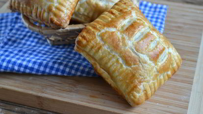 Рецепт Пирожков из слоеного бездрожжевого теста