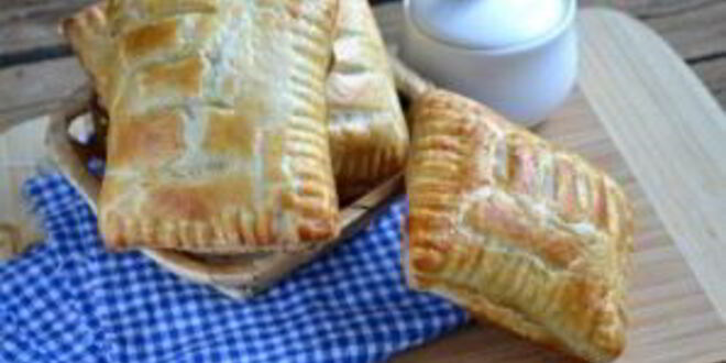 Рецепт пирожков из слоеного бездрожжевого теста