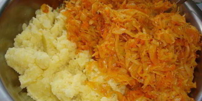 Рецепт пирожков на дрожжевом тесте с картошкой и капустой