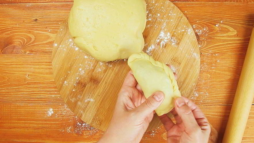 Рецепт пирожков с мясом в духовке