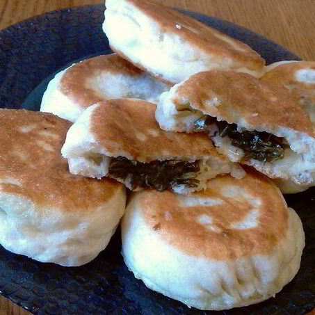 Рецепт Пирожков со щавелем из дрожжевого теста