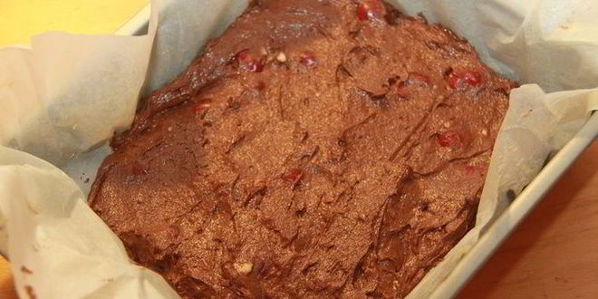 Рецепт брауни с вишней и миндалем