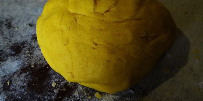 Рецепт лимонное пирожное софи лорена с грецкими орехами, изюмома и безе