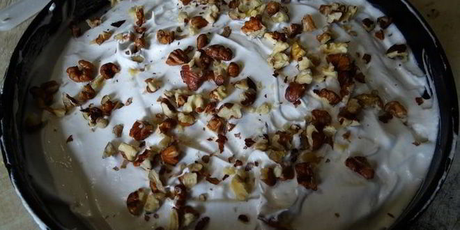 Рецепт лимонное пирожное софи лорена с грецкими орехами, изюмома и безе