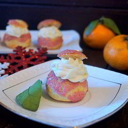 Рецепт Пирожных Шу с вишневым сюрпризом