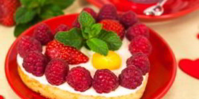 Рецепт цитрусовых пирожных валентинок с фруктами