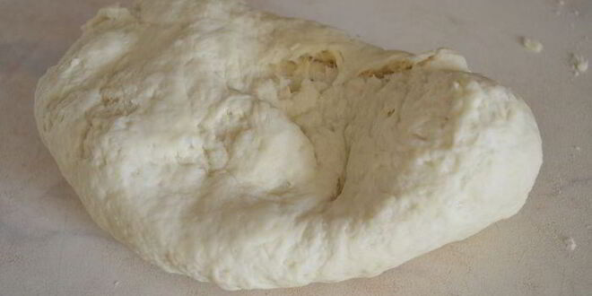 Рецепт чесночной пиццы с моцареллой