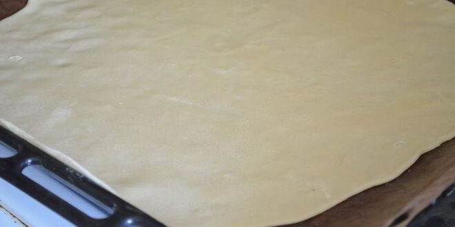 Рецепт чесночной пиццы с моцареллой