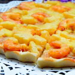Рецепт Пиццы с ананасами и креветками