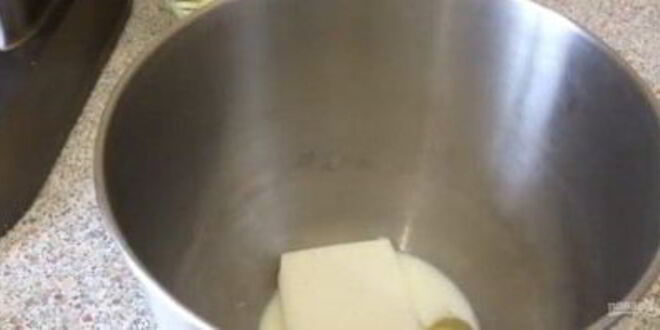 Рецепт пиццы с капустой, яблоками и помидорами