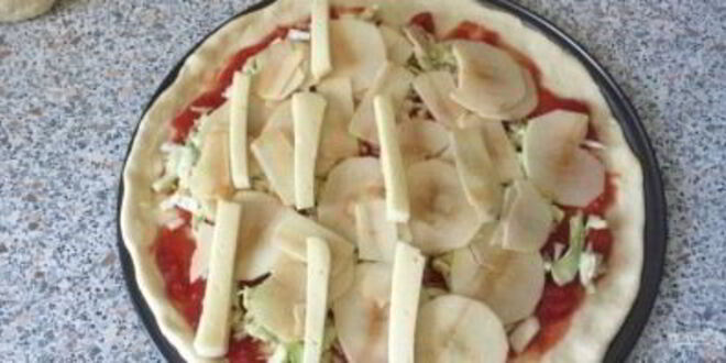 Рецепт пиццы с капустой, яблоками и помидорами