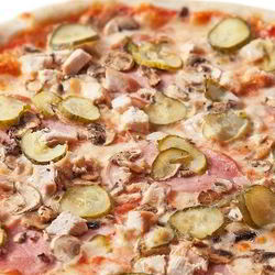 Рецепт Пиццы с курицей и ветчиной
