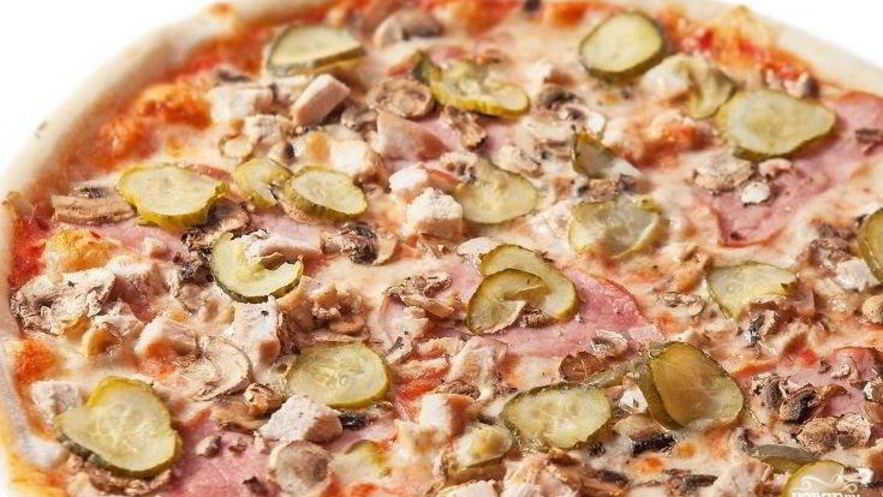 Рецепт пиццы с курицей и ветчиной