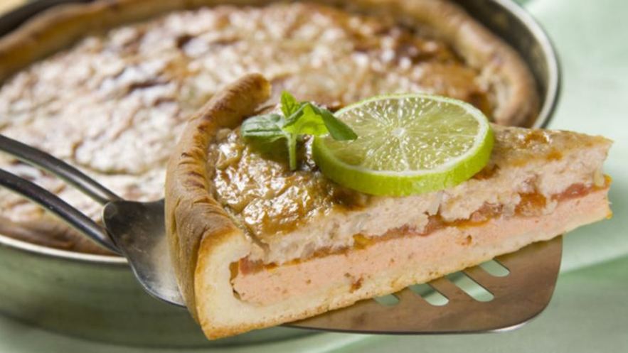 Рецепт пиццы с рыбой и орехами