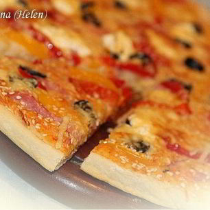 Рецепт Пиццы с ветчиной, перцем и творожным сыром