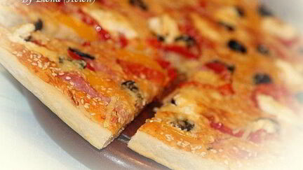 Рецепт Пиццы с ветчиной, перцем и творожным сыром