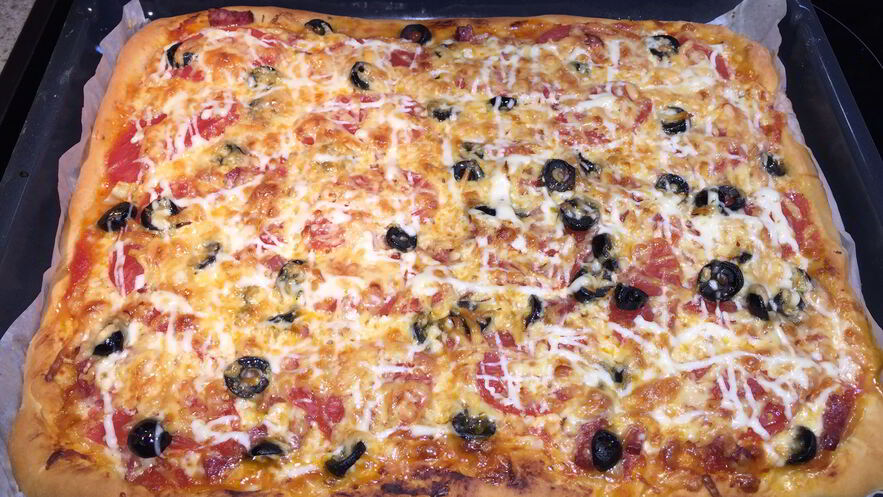 Рецепт простой пиццы на дрожжевом тесте