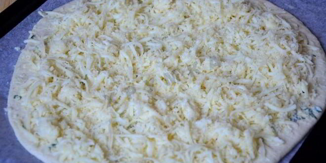 Рецепт сырной пиццы