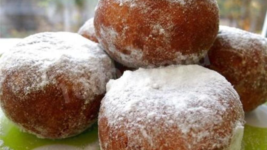 Рецепт английских пончиков с сахарной пудрой