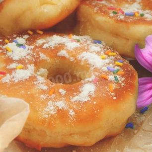 Рецепт Пончиков на кефире без дрожжей