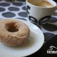 Рецепт Пончиков с ванильной глазурью и посыпкой