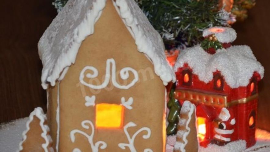 Рецепт новогоднего пряничного домика с глазурью