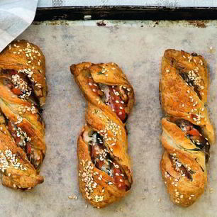 Рецепт Рыбных слоек с лососем и палтусом