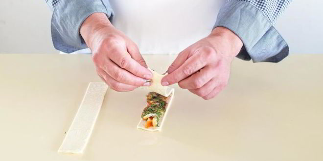 Рецепт рыбных слоек с лососем и палтусом