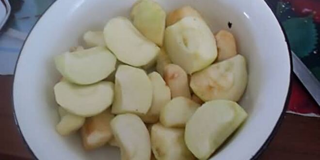 Рецепт французкой шарлотки с крошками