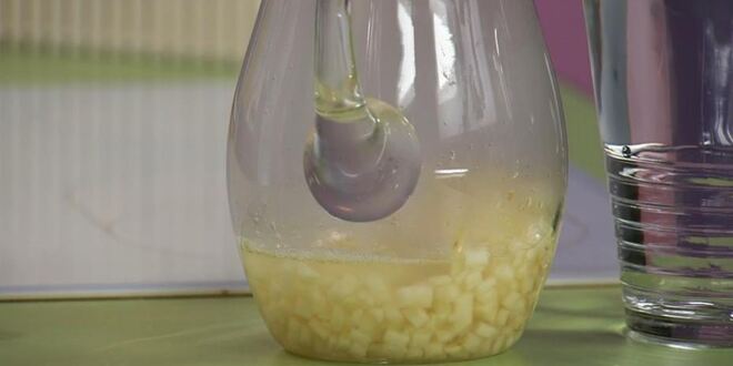 Рецепт грушевой шарлотки и домашний лимонад