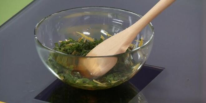 Рецепт грушевой шарлотки и домашний лимонад