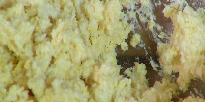 Рецепт лимонной шарлотки с голубикой