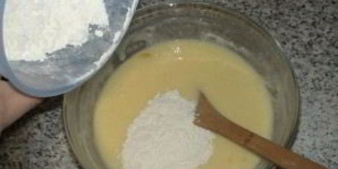 Рецепт очень вкусной шарлотки с яблоками