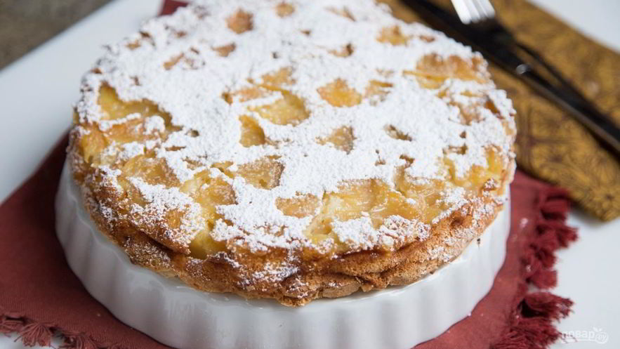 Рецепт простой шарлотки с яблоками в духовке