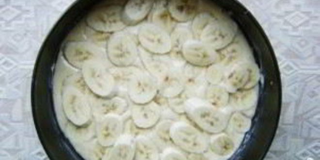 Рецепт шарлотки с бананом
