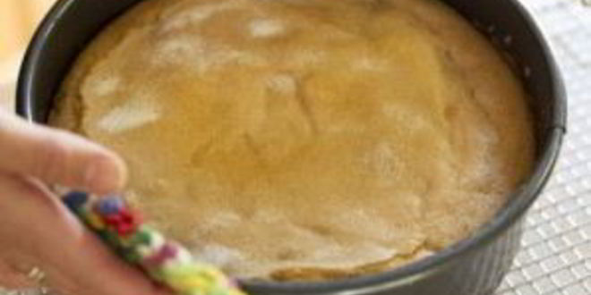 Рецепт шарлотки с манкой и яблоками