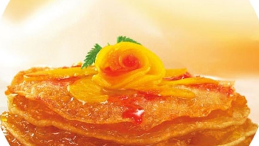 Рецепт шарлотки с персиками из блинчиков