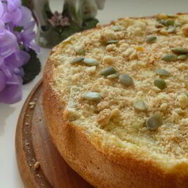 Рецепт Шарлотки с тыквой и печеньем