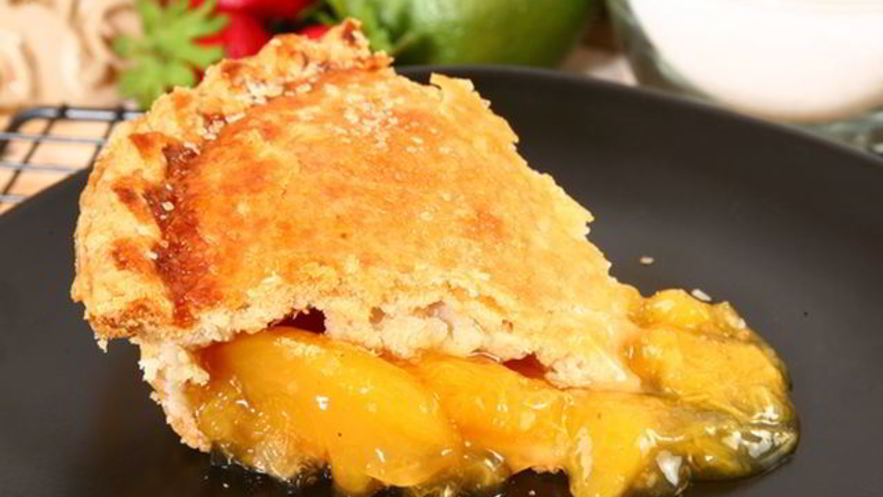 Рецепт шарлотки с яблоками и персиками