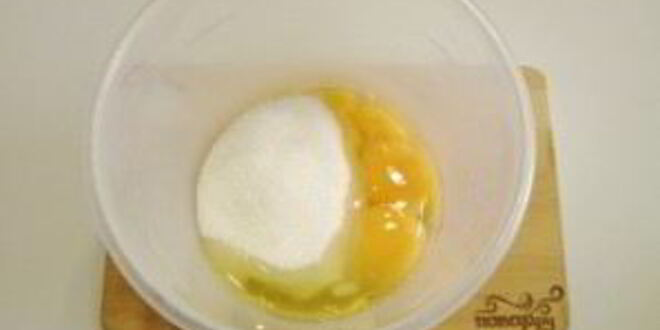 Рецепт шарлотки с ягодами