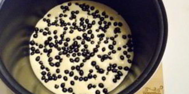 Рецепт шарлотки с ягодами