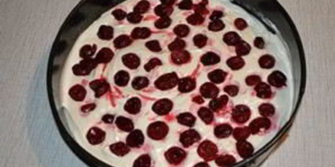 Рецепт шарлотки с замороженной вишней