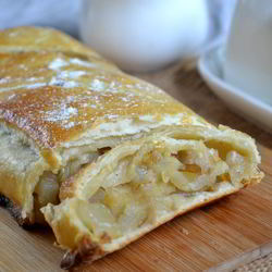 Рецепт Грушевого штруделя