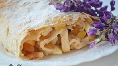 Рецепт Ленивого яблочного штруделя