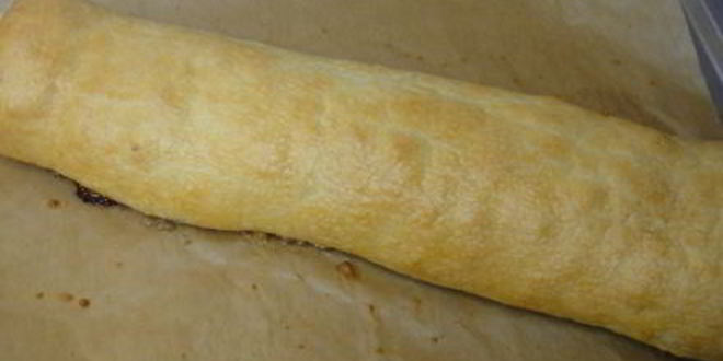 Рецепт штруделя грушевого с творогом из слоёного теста