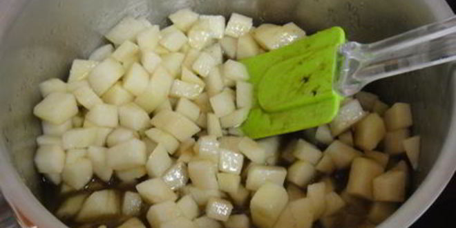 Рецепт штруделя грушевого с творогом из слоёного теста