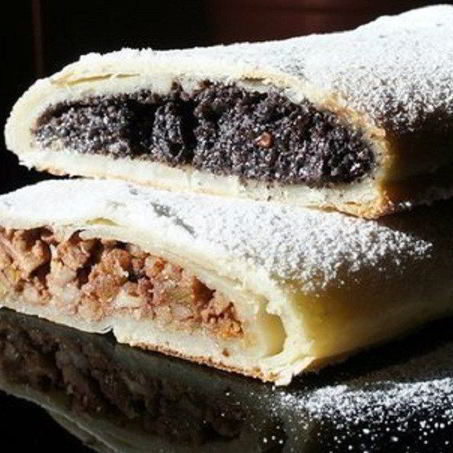 Рецепт Штруделя из творожного теста с маком и яблоками