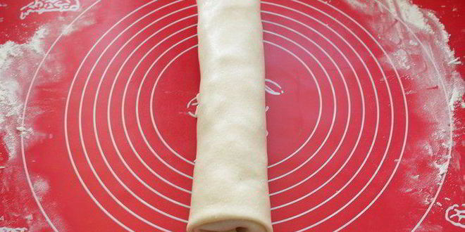 Рецепт штруделя из творожного теста с яблоками и клюквой