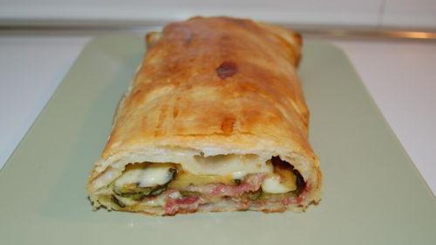 Рецепт штруделя с беконом и цукини