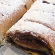 Рецепт Штруделя с орехами и черносливом